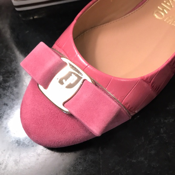 Salvatore Ferragamo Varina pink suede croc 7.5 D - Picture 5 of 6